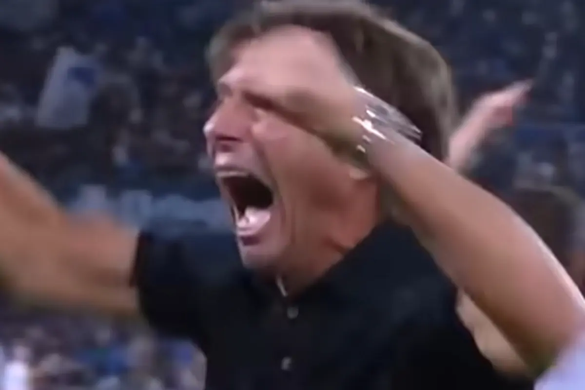 L'esultanza di Antonio Conte dopo un gol del Napoli